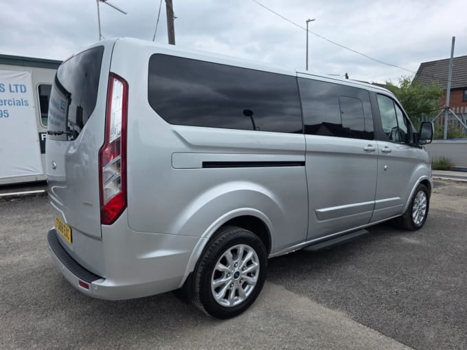 2025 Ford Tourneo Custom