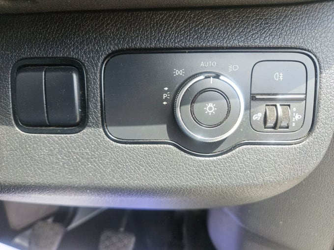 2025 Mercedes-benz Sprinter