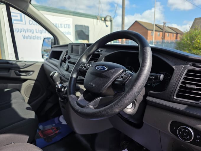 2025 Ford Transit Custom