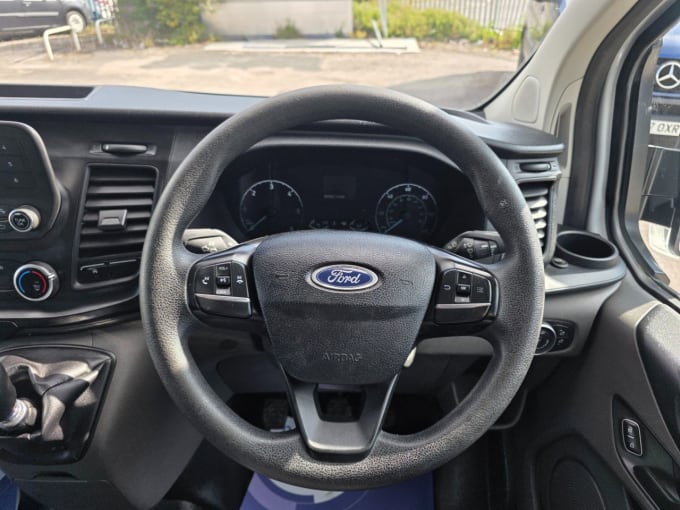 2025 Ford Transit Custom