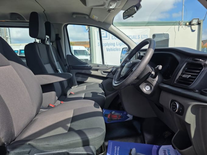 2025 Ford Transit Custom