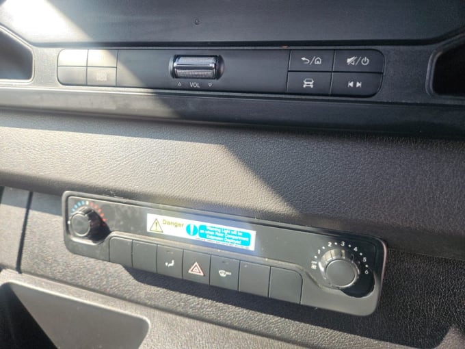 2025 Mercedes-benz Sprinter