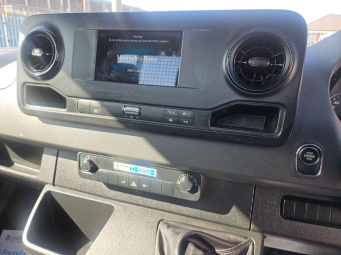 2025 Mercedes-benz Sprinter