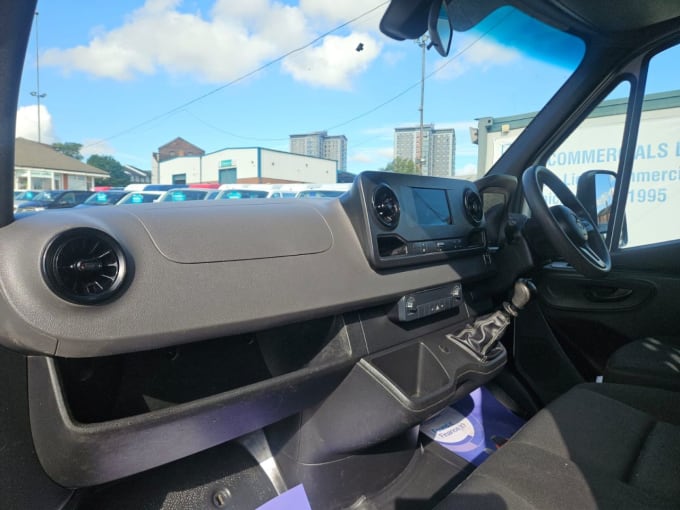 2025 Mercedes-benz Sprinter