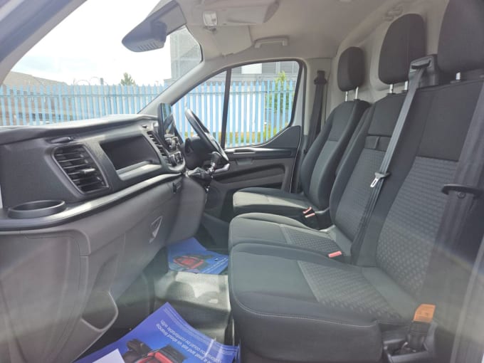 2025 Ford Transit Custom