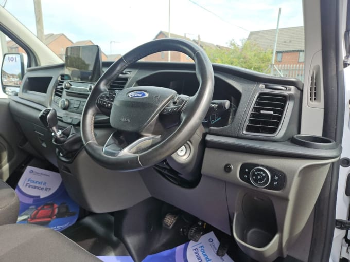 2025 Ford Transit Custom