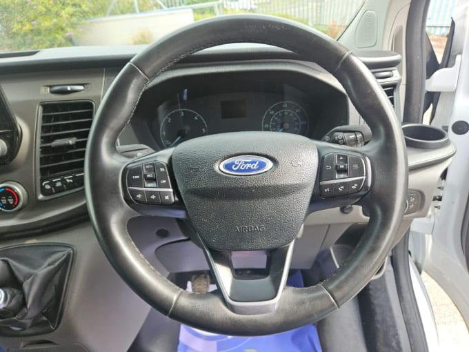2025 Ford Transit Custom