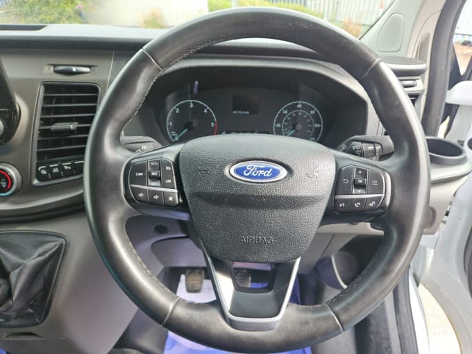 2025 Ford Transit Custom
