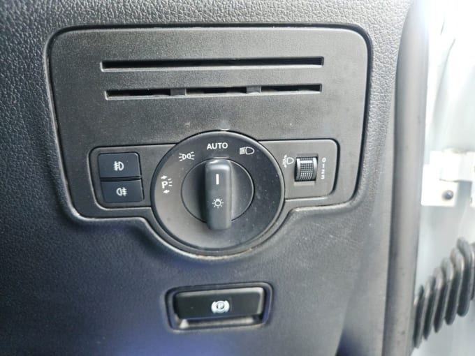 2025 Mercedes-benz Vito