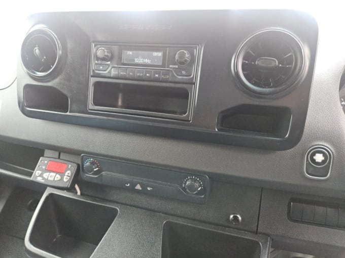 2025 Mercedes-benz Sprinter