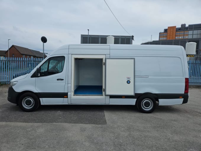 2025 Mercedes-benz Sprinter