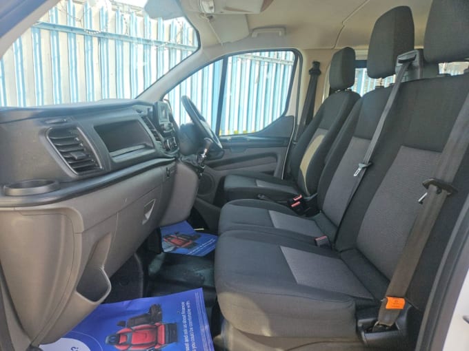 2025 Ford Transit Custom