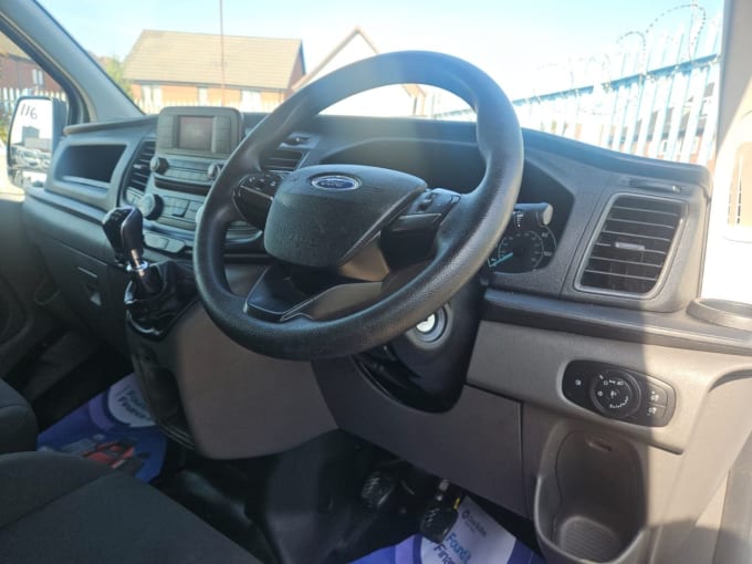2025 Ford Transit Custom