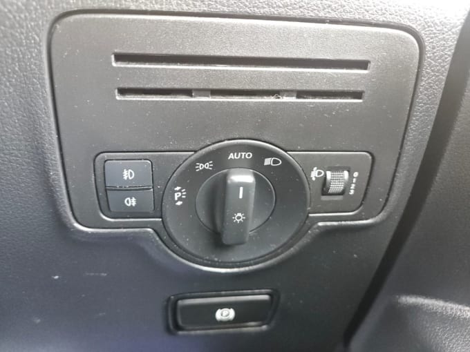 2025 Mercedes-benz Vito