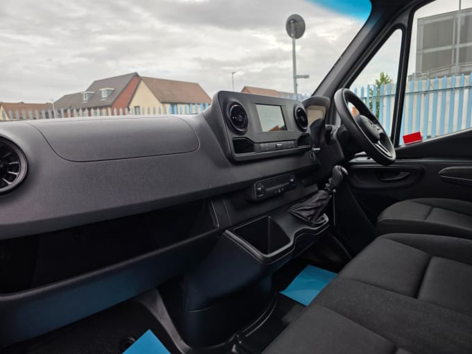 2025 Mercedes-benz Sprinter