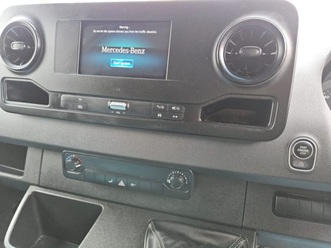 2025 Mercedes-benz Sprinter