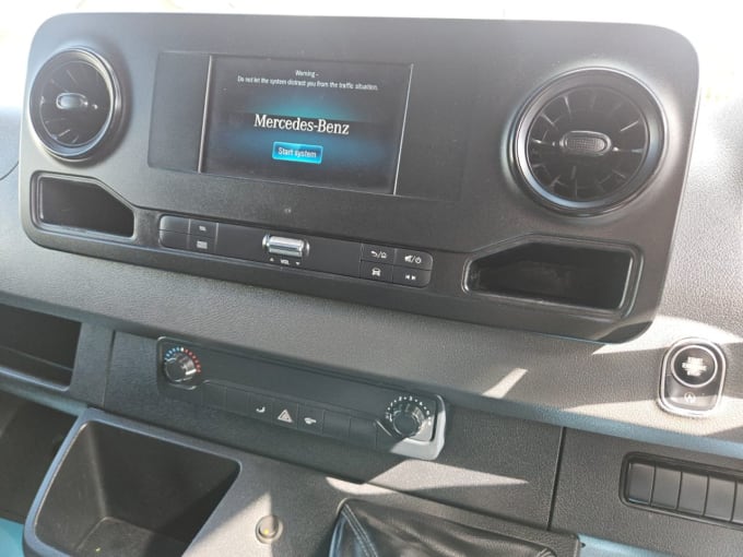 2025 Mercedes-benz Sprinter