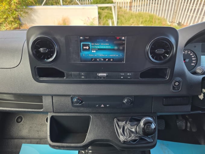 2025 Mercedes-benz Sprinter