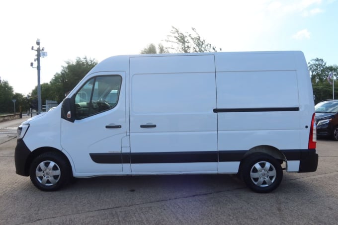 2024 Renault Master