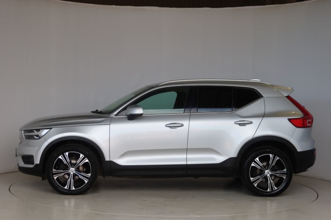 2024 Volvo Xc40