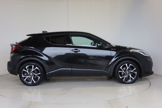 2025 Toyota C-hr