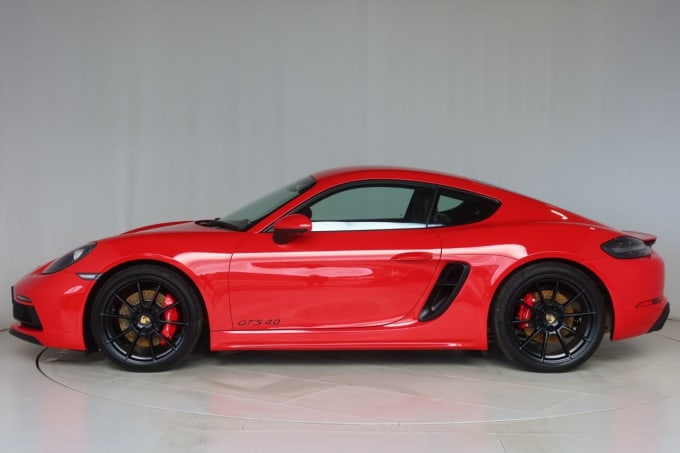 2025 Porsche 718 Cayman