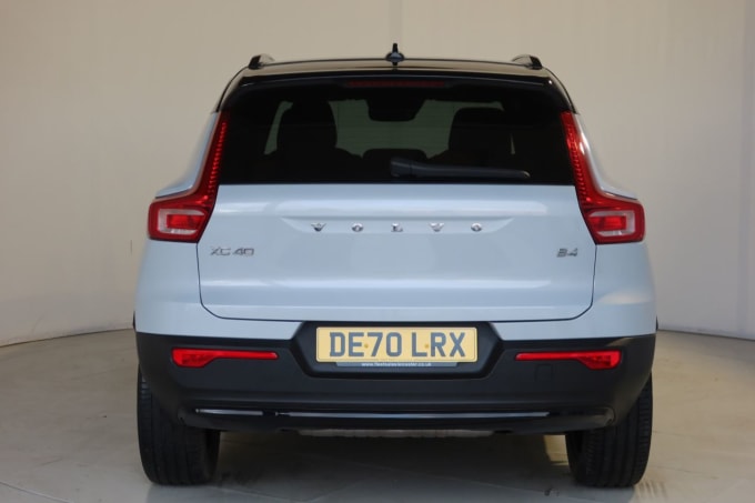 2025 Volvo Xc40