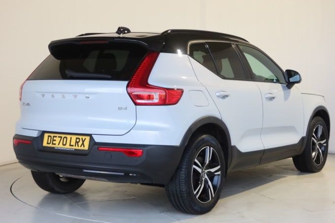 2025 Volvo Xc40