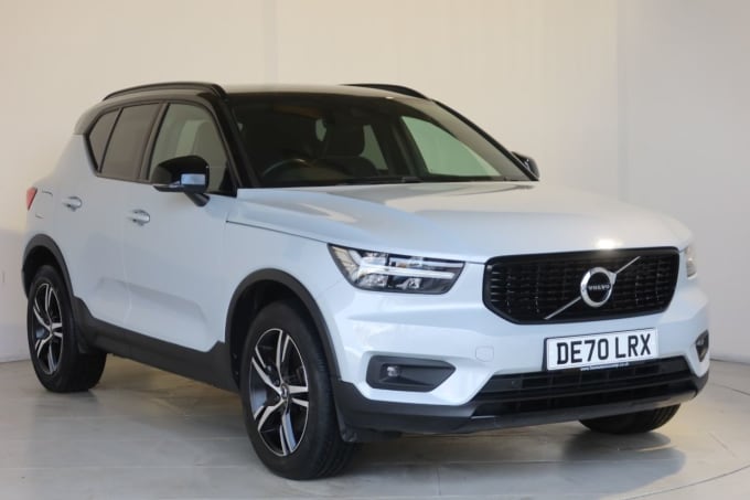 2025 Volvo Xc40