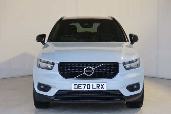 2025 Volvo Xc40