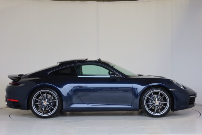 2025 Porsche 911