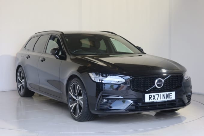 2025 Volvo V90