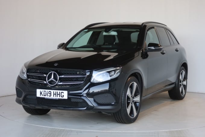 2025 Mercedes-benz Glc