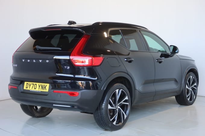 2025 Volvo Xc40