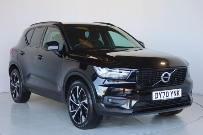 2025 Volvo Xc40