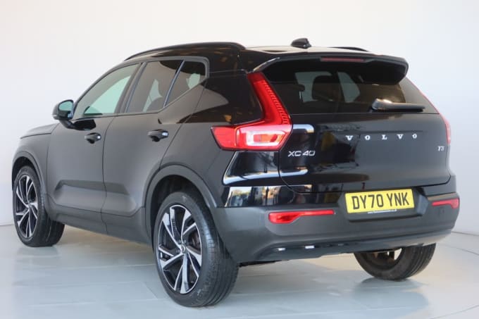 2025 Volvo Xc40