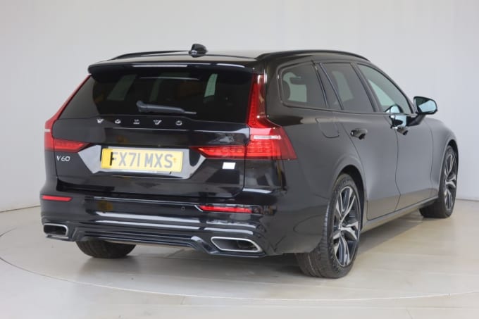 2025 Volvo V60