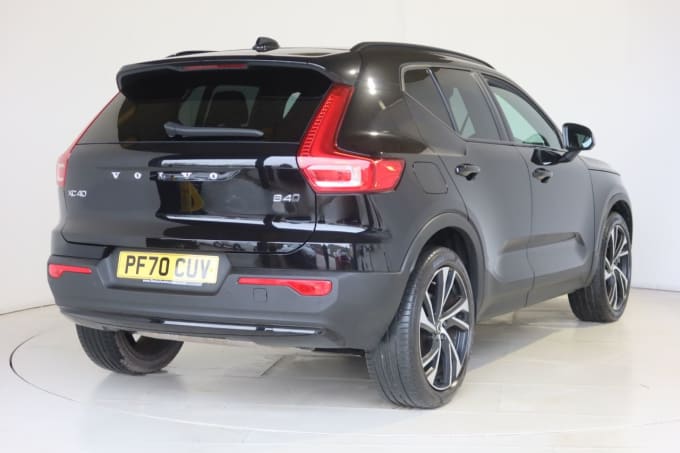 2025 Volvo Xc40