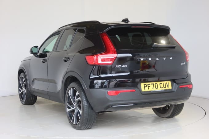 2025 Volvo Xc40