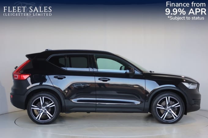 2025 Volvo Xc40