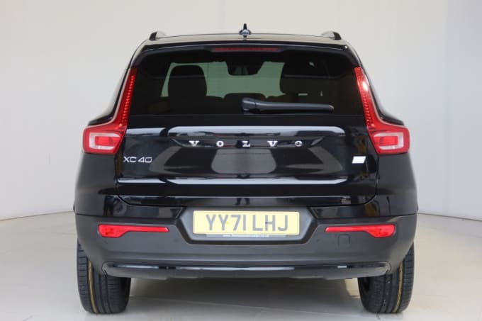 2025 Volvo Xc40