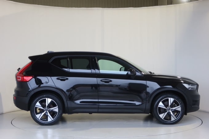 2025 Volvo Xc40