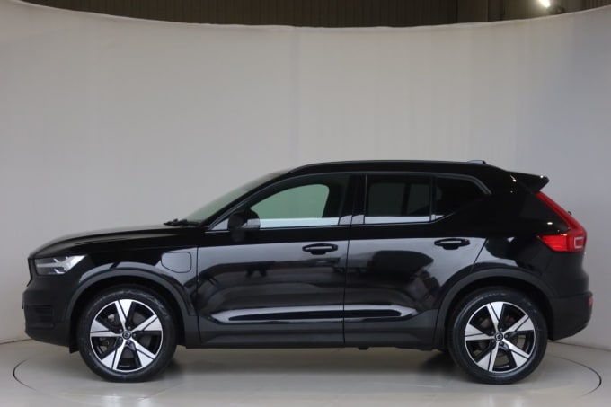 2025 Volvo Xc40