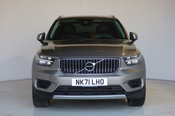 2025 Volvo Xc40