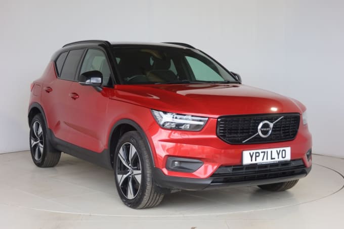 2025 Volvo Xc40