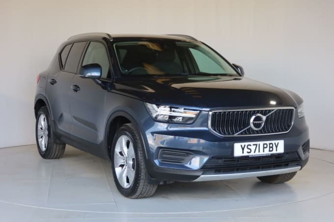 2025 Volvo Xc40