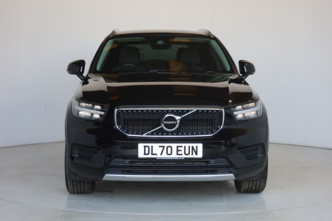 2025 Volvo Xc40