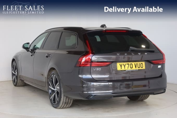 2025 Volvo V90