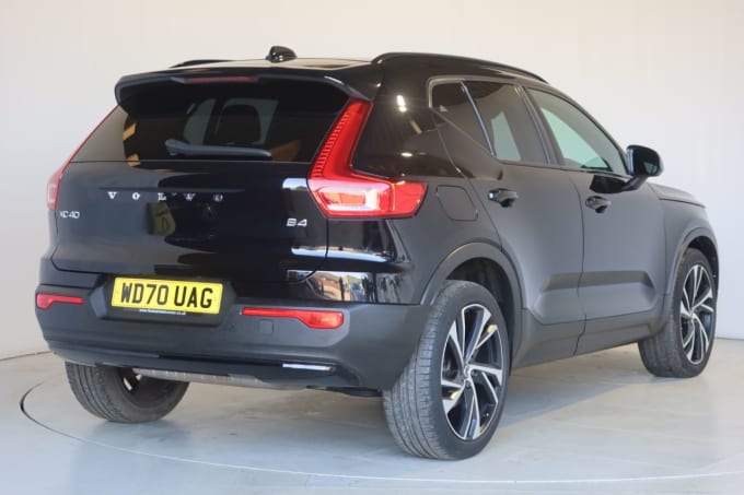 2025 Volvo Xc40