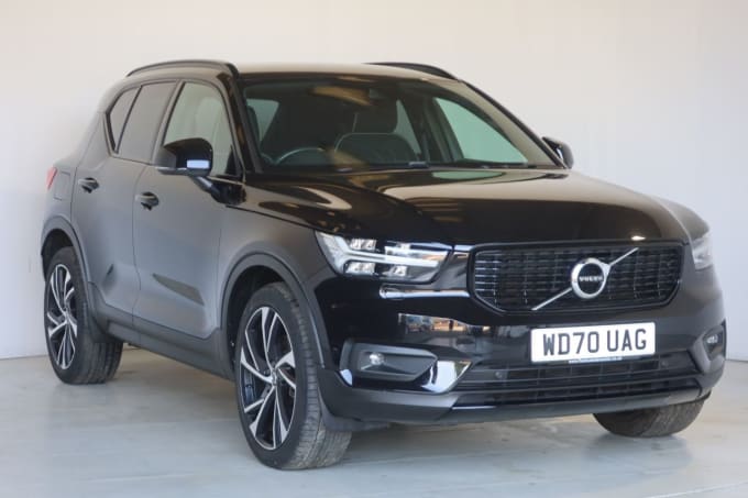 2025 Volvo Xc40